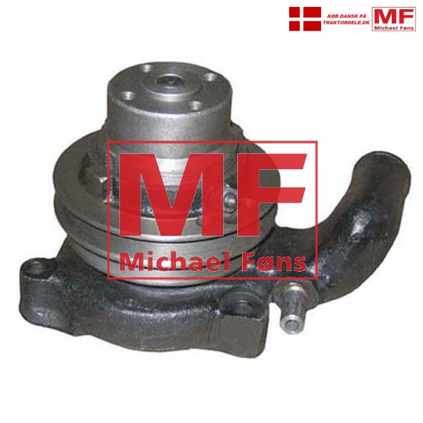 Vandpumpe med stilbar remskive, International B-serie med dynamo.