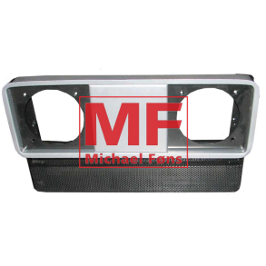 Frontgrill, nederste-, med lygtehuller. MF565-575-590