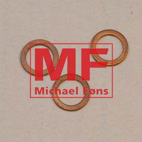 Dyseskiver i kobber, til MF med Perkins forkammer-motorer. Slges stk-vis.