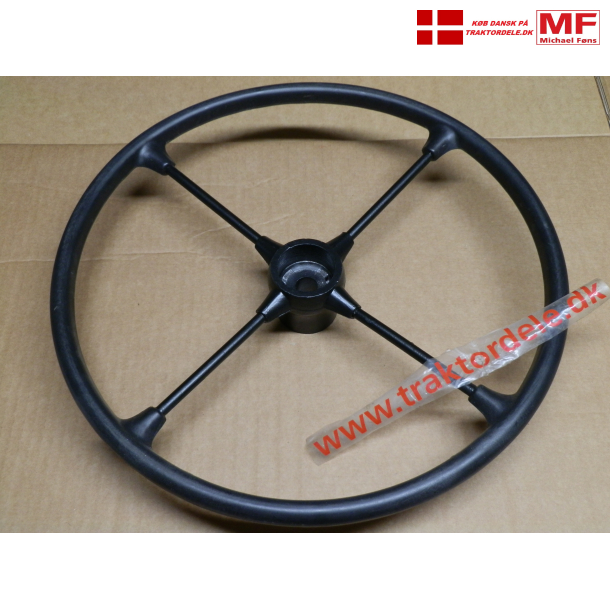 Rat med 4 egere, og 450mm. Konus i nav er 24,5 p store diamater.