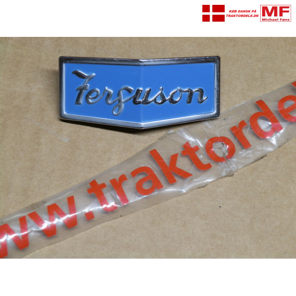 Frontemblem, korrekt strrelse og frdigmalet. Til Ferguson 26 og 31