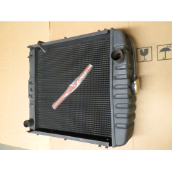 Kler, International B-serie. B-250, B-275, B-414, B-434, B-444. Med aftapskrue og dksel.