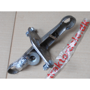 Lygtearms-st til MF35 og MF65. Originale arme, renoverede og med bolte+mtrikker/skiver.