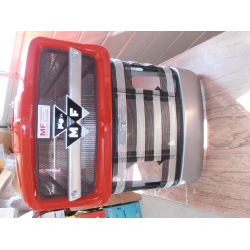 Komplet hjlm til MF135, lav type. Med alle monterings-dele, men uden lygter. Leveres grundmalet.