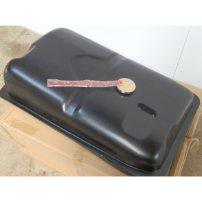 Benzintank, NY. Tilpasset benzintank til MF35 med ny model hjlm, samt MF135Benzin.