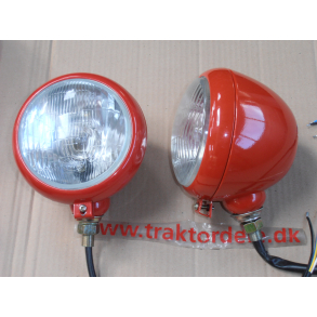 Forlygte-st malet i 2-komponent MF-rd. Med 12V prer+pos-lys. 