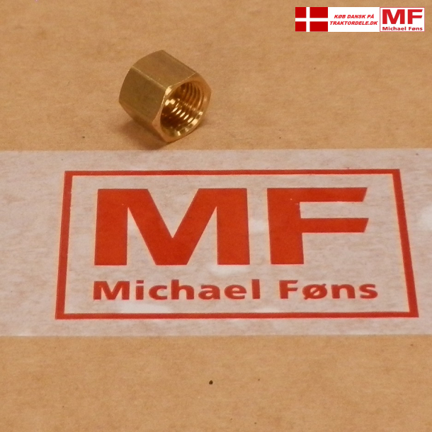 Benzinrrs-omlber i messing. Ferguson og MF35