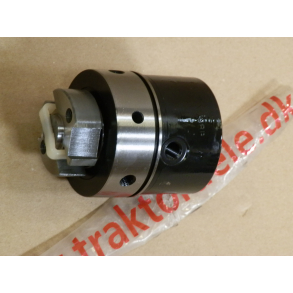 Rotorpumpe-fordeler, MF135 og Perkins AD3.152. Leveres uden ladepumpeblade.