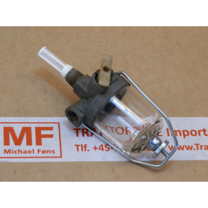 Original benzinhane, isat nye filtre og O-ring. Brugt renoveret hane til Ferguson og MF35